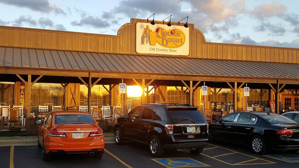Cracker Barrel Old Country Store | restaurant | 5770 Wilmington Pike, Centerville, OH 45459, USA | 9374322431 OR +1 937-432-2431