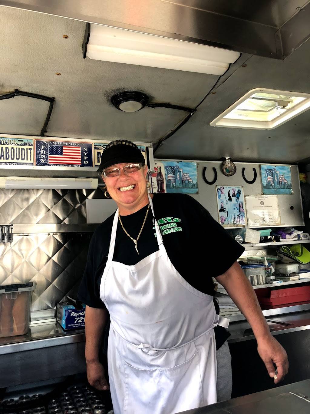 Mom & Me Hot Dog Truck | meal takeaway | Brooklyn, NY 11234, USA | 7186444463 OR +1 718-644-4463