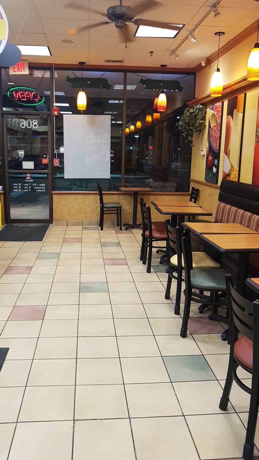Subway Restaurants | restaurant | 806 S Buffalo Grove Rd, Buffalo Grove, IL 60089, USA | 8472157827 OR +1 847-215-7827