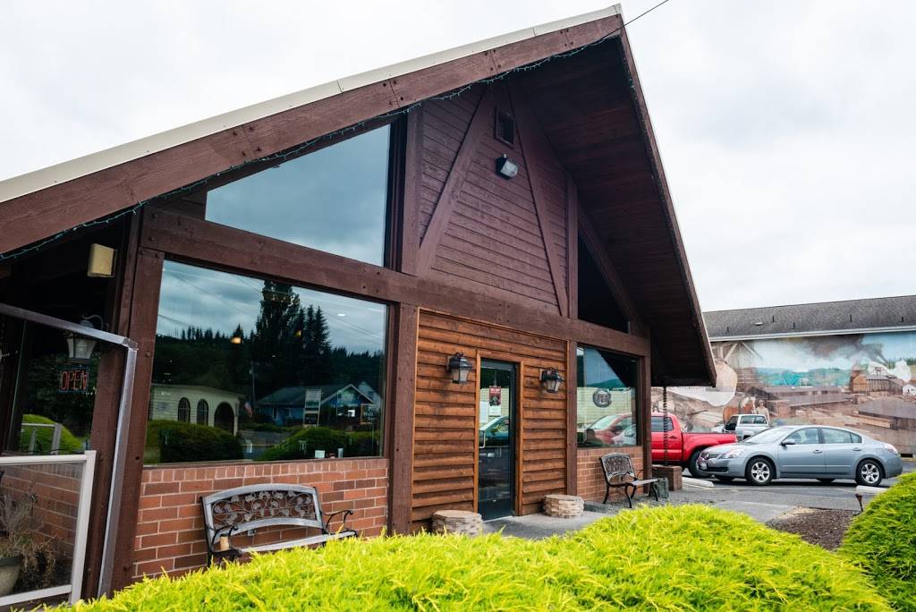 Brunos Family Restaurant & Bar | restaurant | 204 Center St E, Eatonville, WA 98328, USA | 3608327866 OR +1 360-832-7866