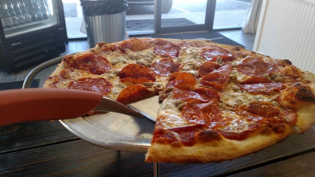 Lake Martin Pizza Co. | restaurant | 5042 AL-49, Dadeville, AL 36853, USA | 2563733337 OR +1 256-373-3337