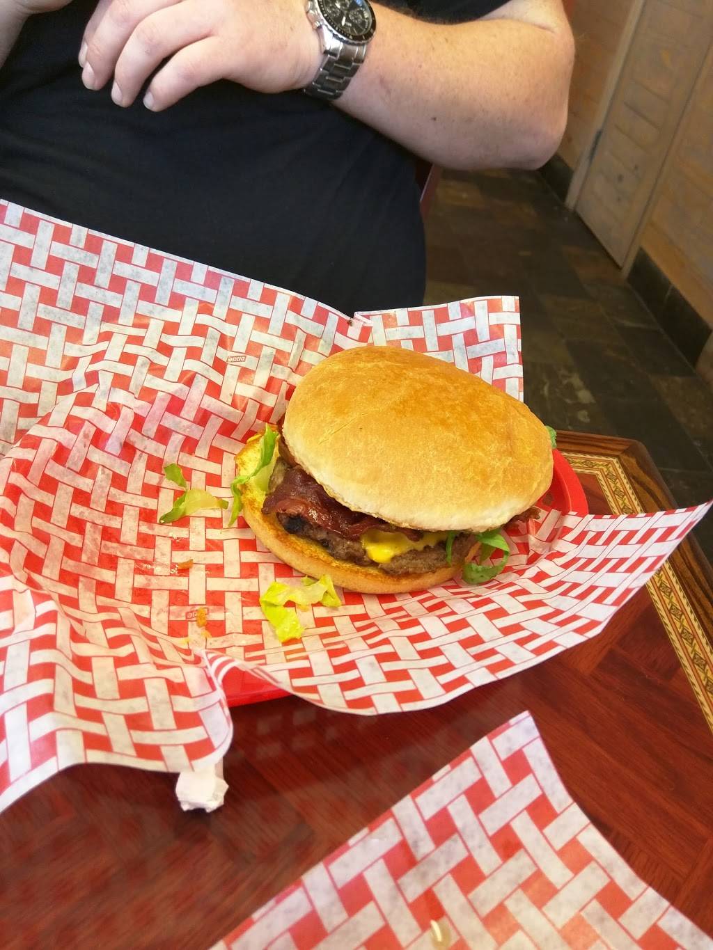 Burger Street | restaurant | 514 W Belt Line Rd, Richardson, TX 75080, USA | 9726809780 OR +1 972-680-9780