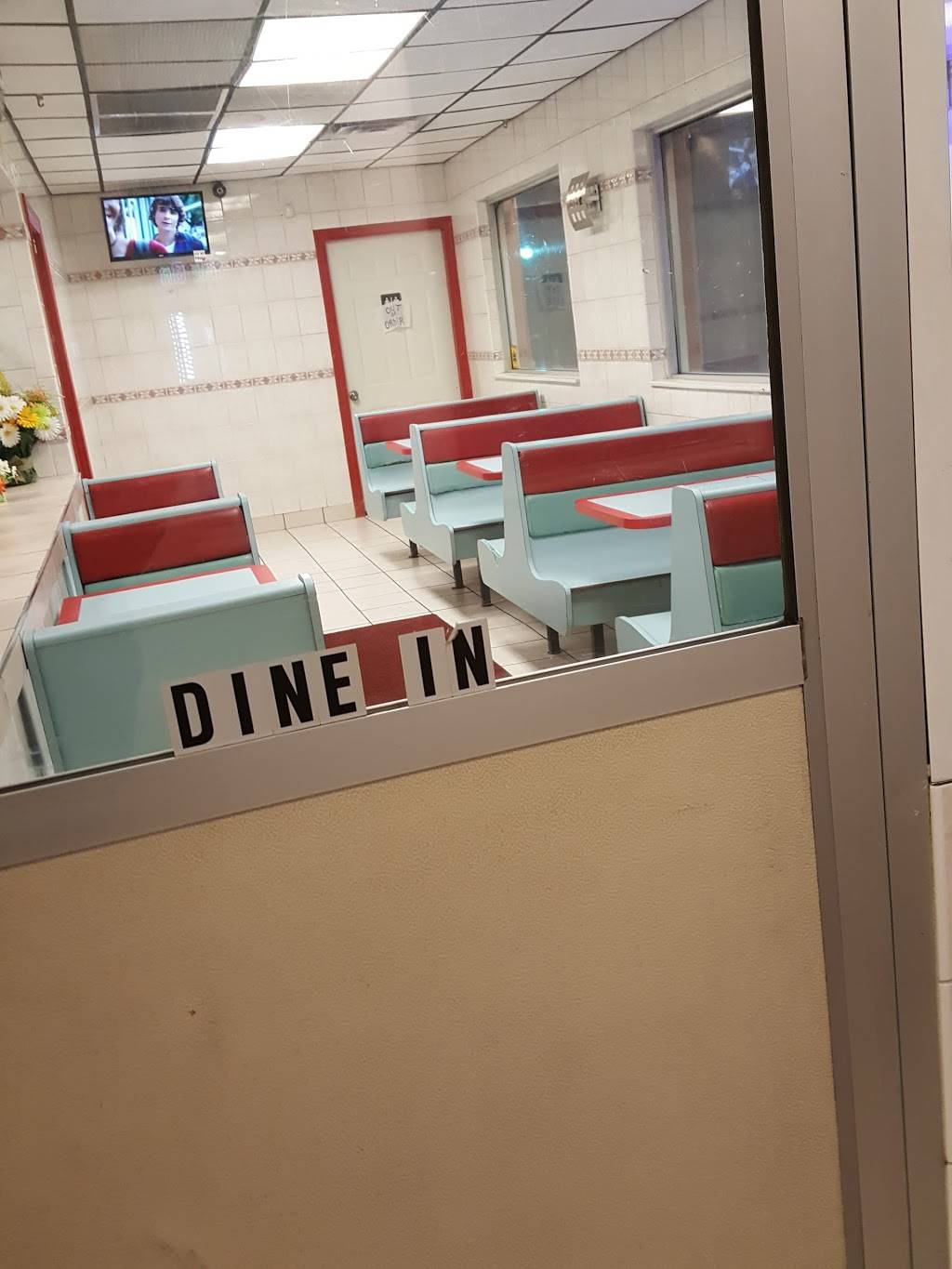 Olympia Coney Island | restaurant | 19740 W 7 Mile Rd, Detroit, MI 48219, USA | 3132467440 OR +1 313-246-7440