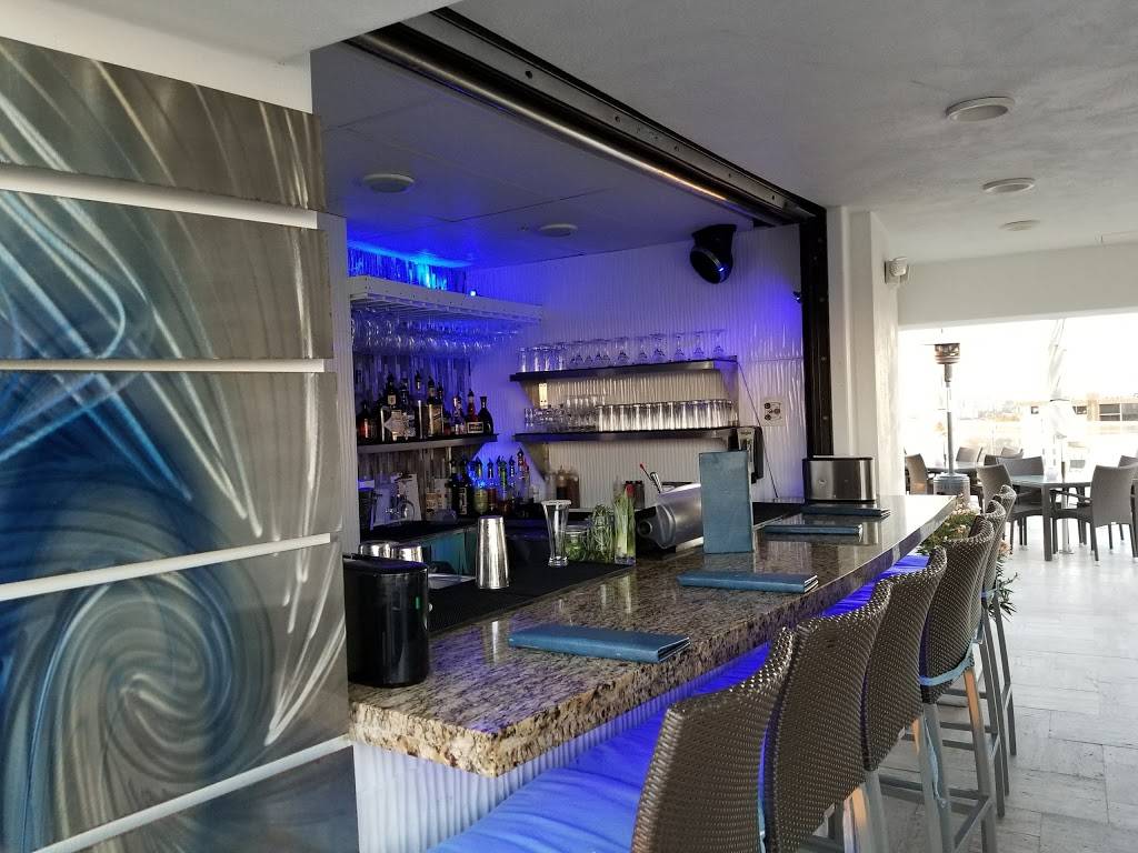 Level 11 | restaurant | 5250 Gulf Blvd, St Pete Beach, FL 33706, USA | 8004480901 OR +1 800-448-0901