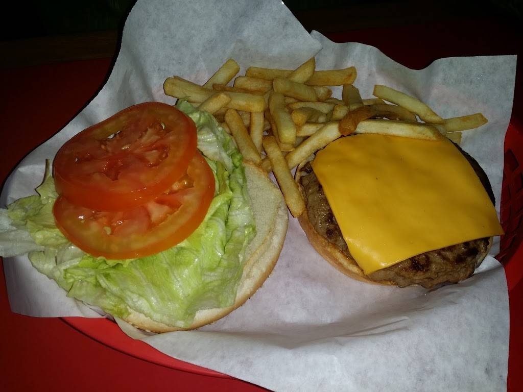 The Weevil Burger Restaurant | restaurant | 9104 Fletcher Pkwy, La Mesa, CA 91942, USA | 6196441010 OR +1 619-644-1010
