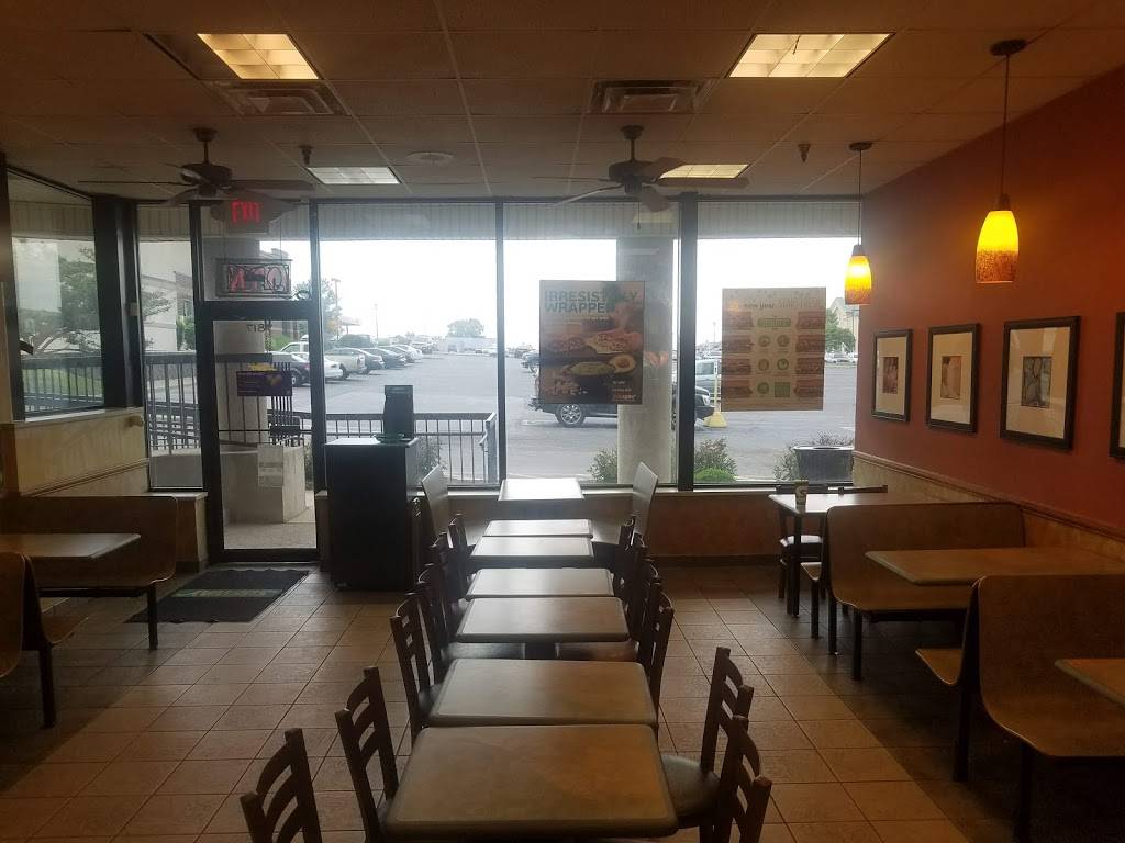 Subway | restaurant | 7817 Waynetowne Blvd, Huber Heights, OH 45424, USA | 9372364478 OR +1 937-236-4478