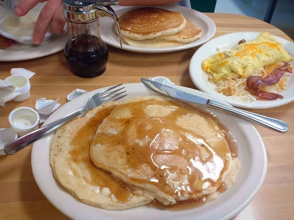 Jefferson House Restaurant | restaurant | 682 Athens St, Jefferson, GA 30549, USA | 7063870288 OR +1 706-387-0288