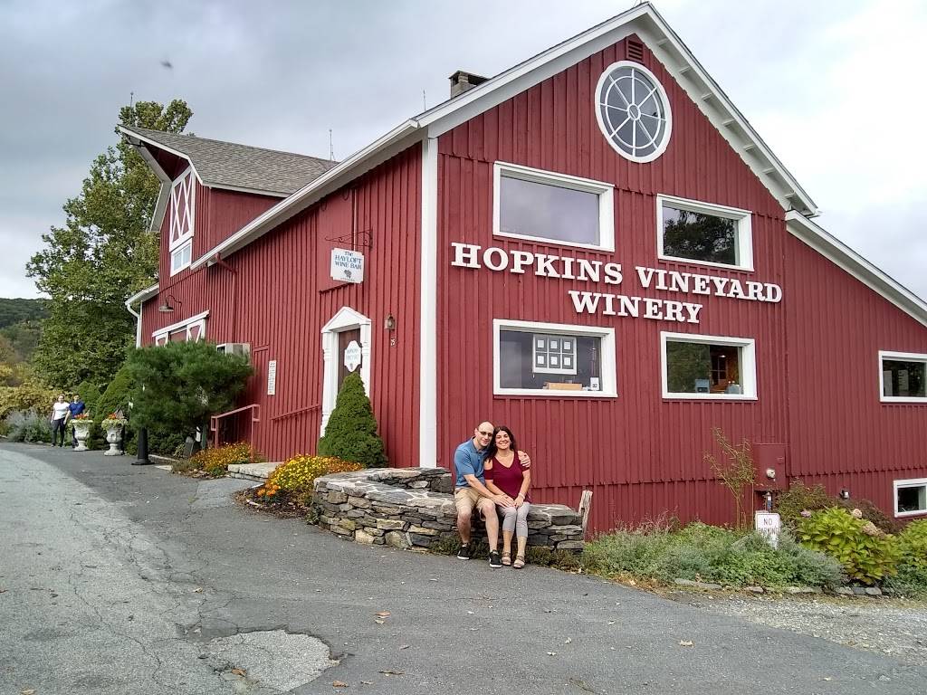 The Hopkins Inn & Restaurant | restaurant | 22 Hopkins Rd, Warren, CT 06777, USA | 8608687295 OR +1 860-868-7295