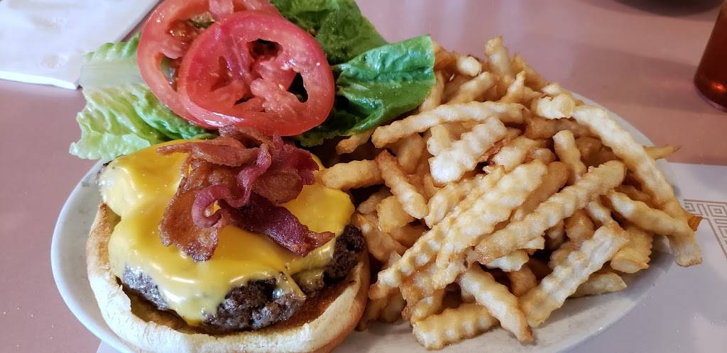 Yankee Kitchen Restaurant | restaurant | 484 Youngstown Kingsville Rd SE, Vienna, OH 44473, USA | 3303941116 OR +1 330-394-1116