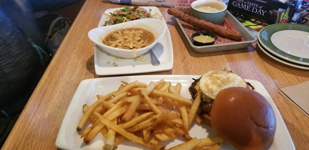 Applebees Grill + Bar | restaurant | 31653 Gratiot Ave, Roseville, MI 48066, USA | 5864159630 OR +1 586-415-9630