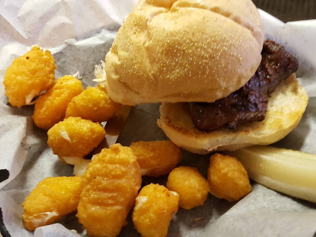 Pour Haus | restaurant | 15297 WI-32, Lakewood, WI 54138, USA | 7152766637 OR +1 715-276-6637