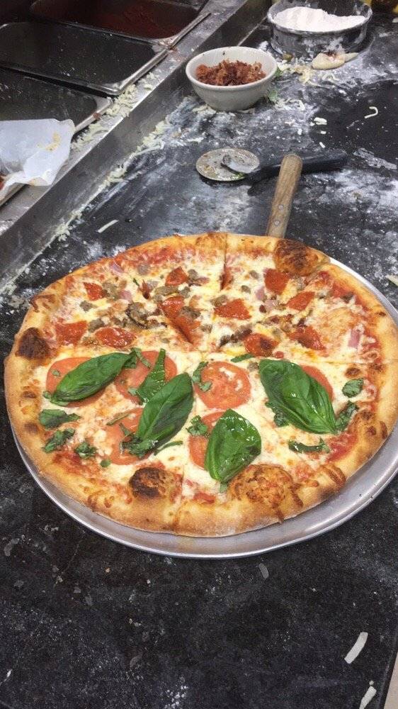 Johnny Bs Pizza & Italian Deli | meal delivery | 23269 FL-7 #112, Boca Raton, FL 33428, USA | 5617176567 OR +1 561-717-6567