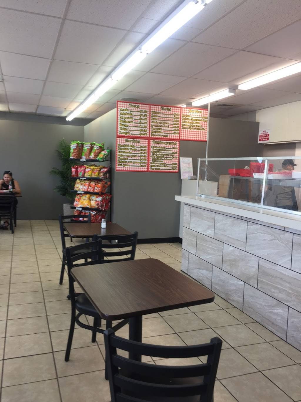 Wichos Tacos | restaurant | 9698 E Montview Blvd, Aurora, CO 80010, USA | 7204853431 OR +1 720-485-3431