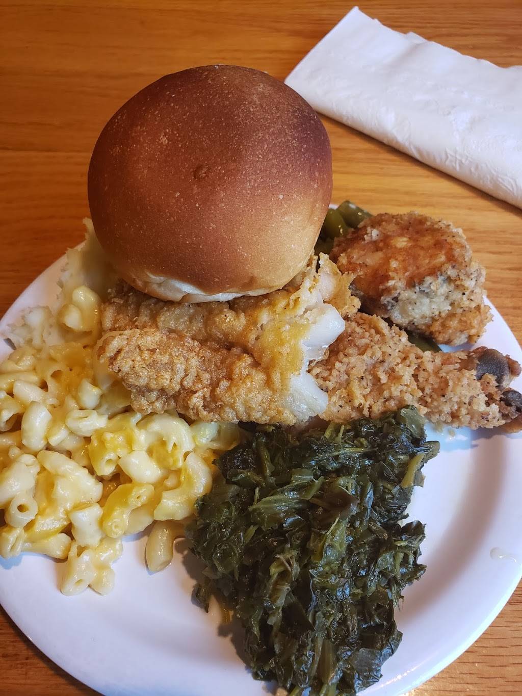 Smokehouse Grill and Buffet | restaurant | 359 Old Peggy Flat Rd, Berea, KY 40403, USA | 8599860830 OR +1 859-986-0830