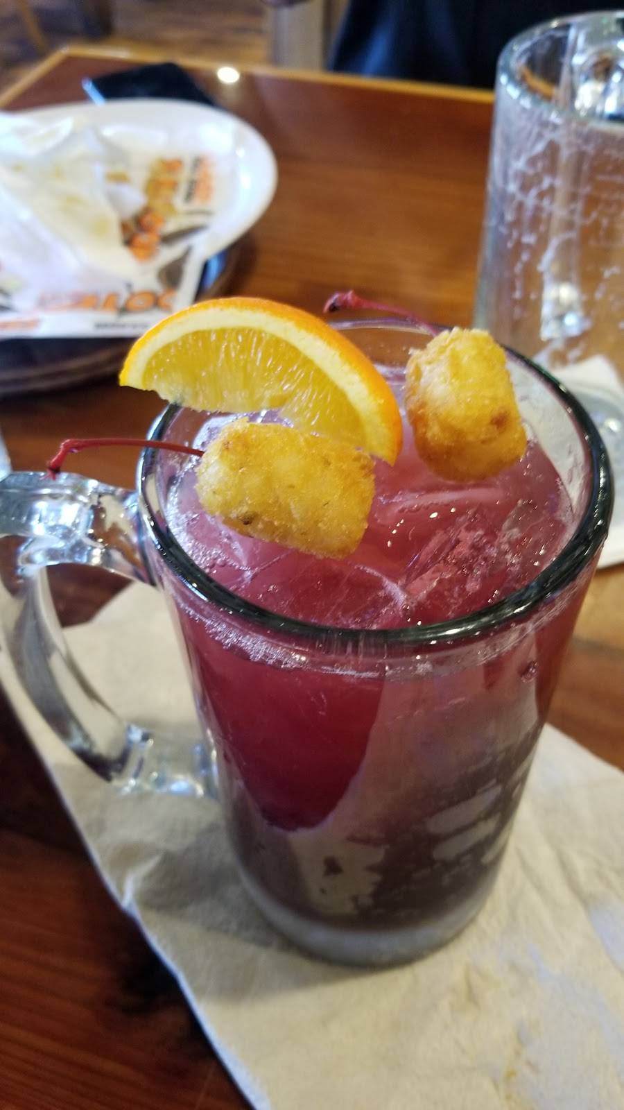 Hooters | restaurant | 70 Wolf Rd, Colonie, NY 12205, USA | 5184389300 OR +1 518-438-9300