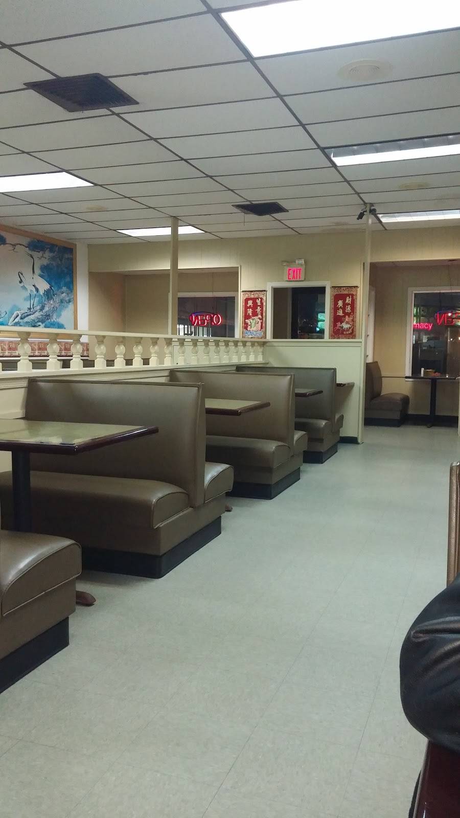 Lucky Garden | restaurant | 36 Pickwick Ave, Colonial Heights, VA 23834, USA | 8045269200 OR +1 804-526-9200