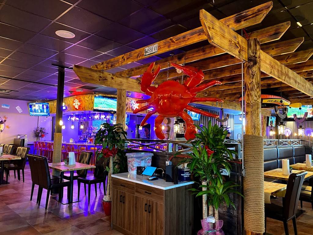 Hook & Reel Cajun Seafood & Bar | restaurant | 2712 Eldridge Pkwy Suite 101, Houston, TX 77082, USA | 2814962377 OR +1 281-496-2377