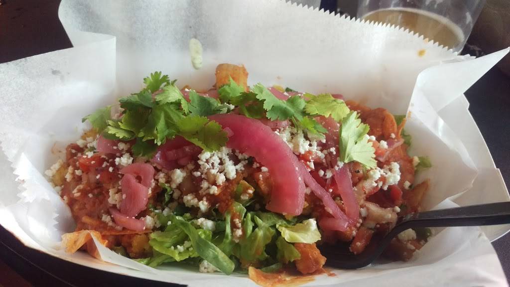 Ziggys Street Food Cocktails & Music | restaurant | 132 Main St S, Stillwater, MN 55082, USA | 6513421773 OR +1 651-342-1773