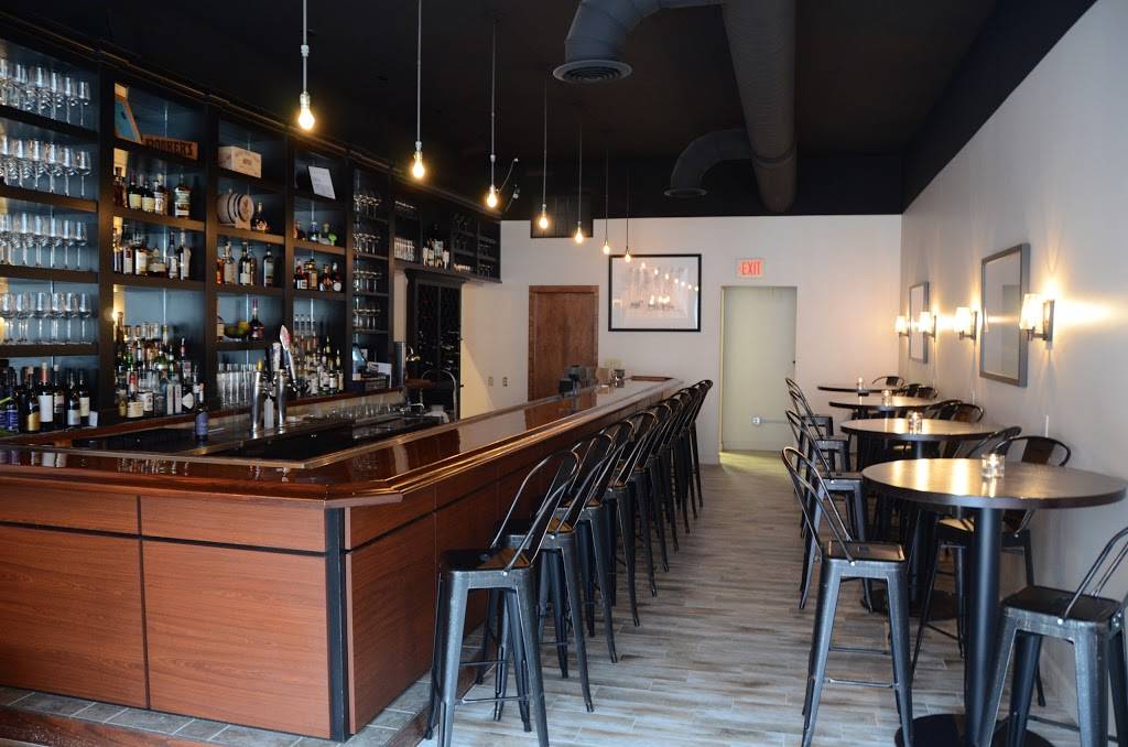 Folie | night club | 526 Main St, Lafayette, IN 47901, USA | 7656074900 OR +1 765-607-4900