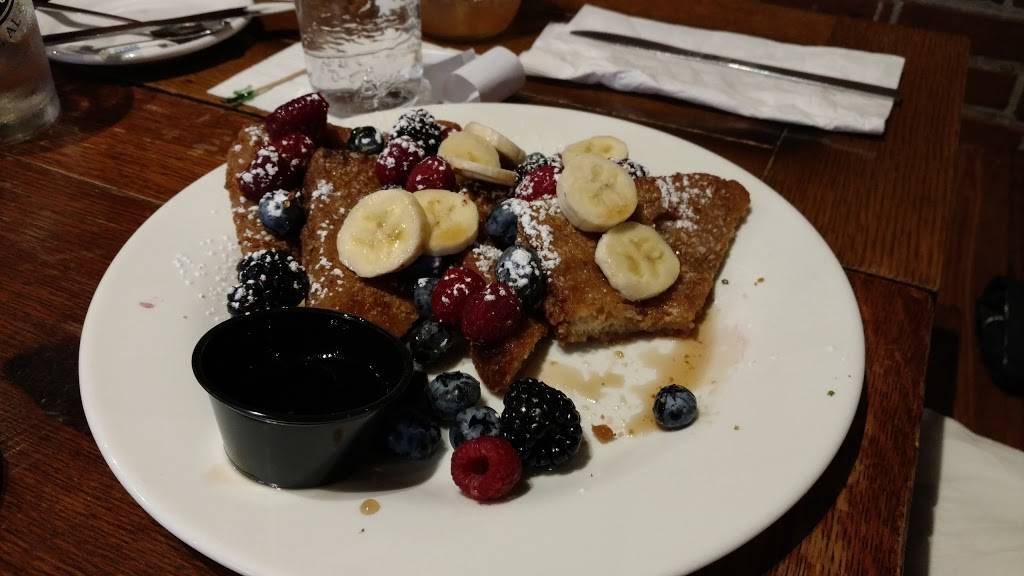 THE HOUND | restaurant | 124 Tichenor Ave, Auburn, AL 36830, USA | 3342463300 OR +1 334-246-3300