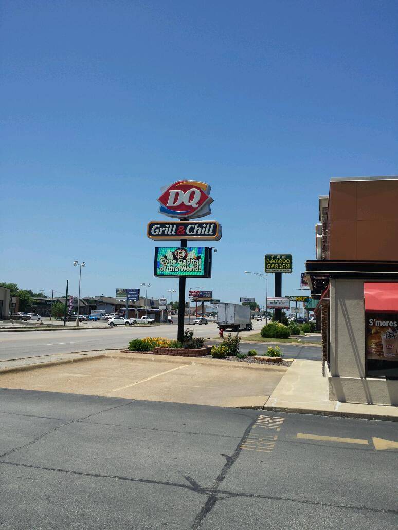 Dairy Queen Grill & Chill | restaurant | 780 S Jefferson Ave, Lebanon, MO 65536, USA | 4175883972 OR +1 417-588-3972