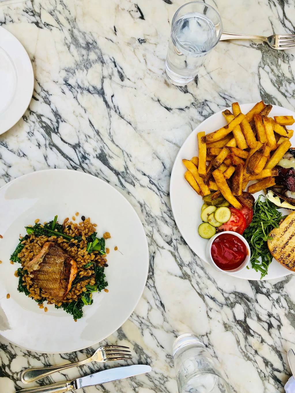 Smithy Kitchen + Bar | restaurant | 7 E Anapamu St, Santa Barbara, CA 93101, USA | 8058457112 OR +1 805-845-7112