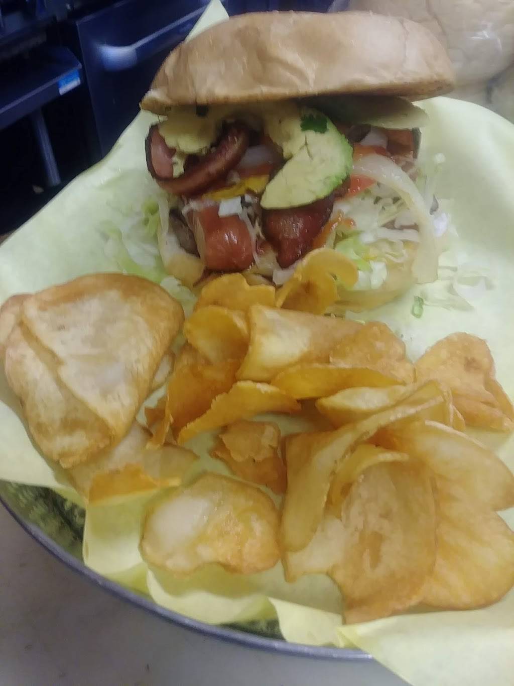 Sonic Drive-In | restaurant | 603 S 8th St, Colorado Springs, CO 80905, USA | 7196346692 OR +1 719-634-6692