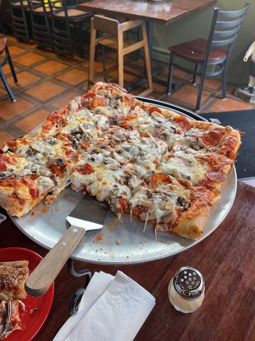 Michaels | meal delivery | 127 E Prospect St, Covington, VA 24426, USA | 5409628500 OR +1 540-962-8500