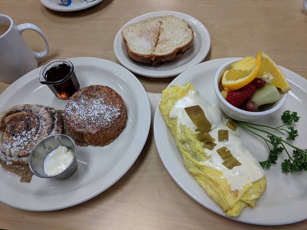 Eggs N Things | restaurant | 92 E Daily Dr, Camarillo, CA 93010, USA | 8059874497 OR +1 805-987-4497