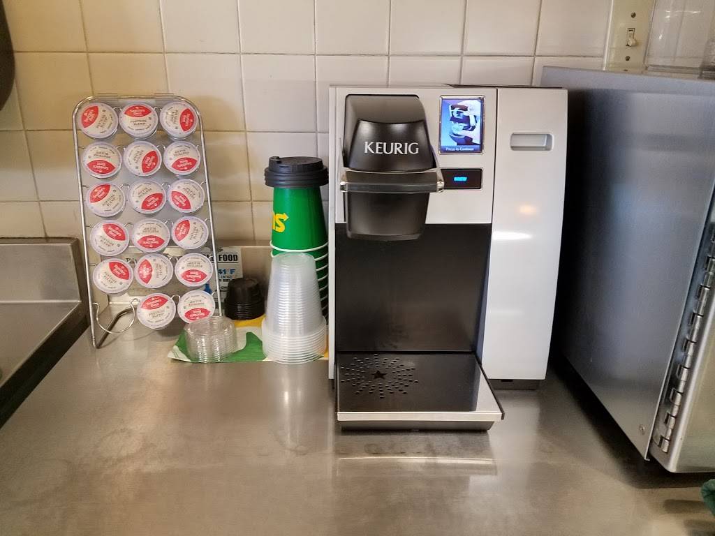 Subway | restaurant | 557 N Golden State Blvd, Turlock, CA 95380, USA | 2096697635 OR +1 209-669-7635