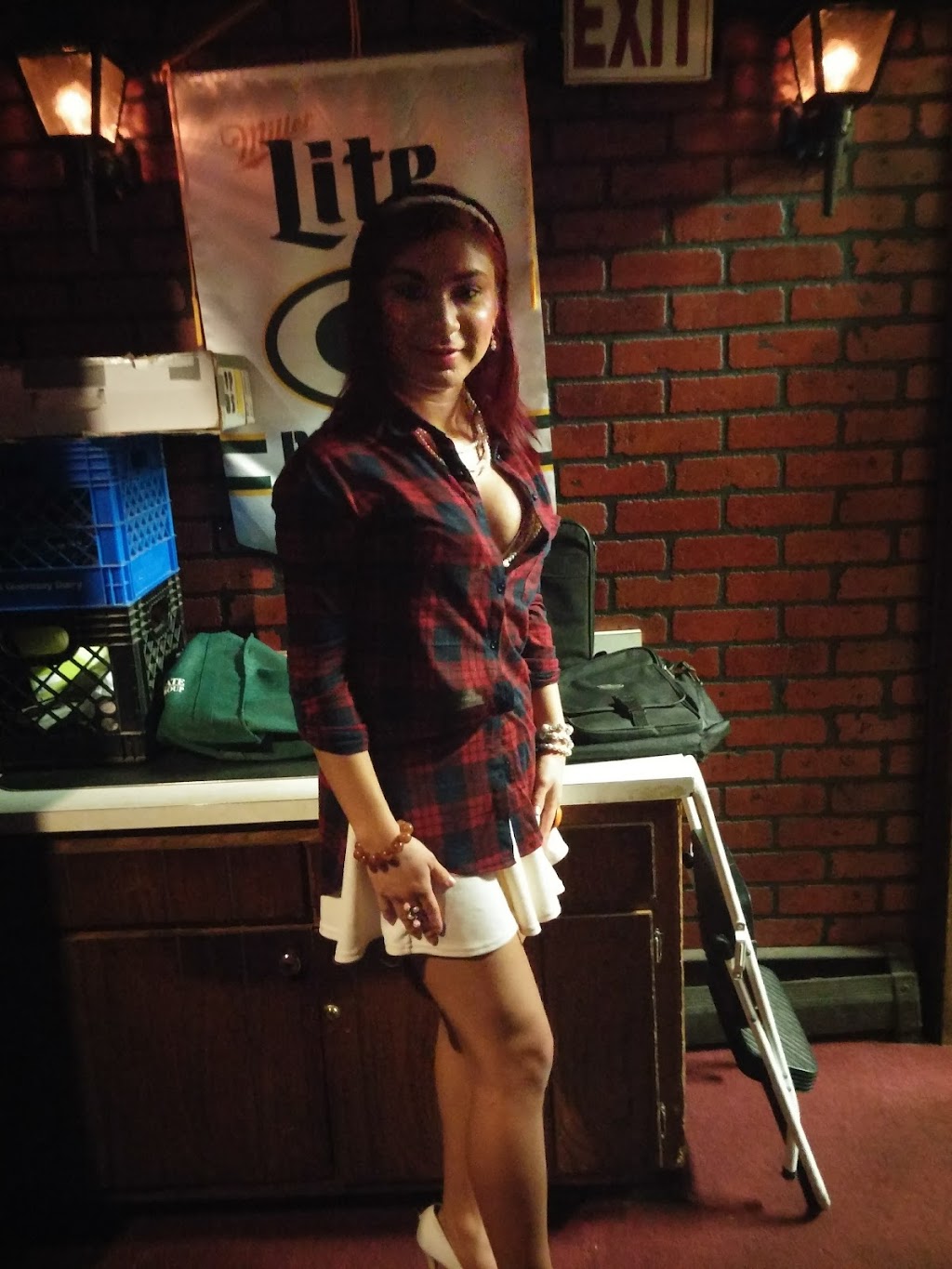 Sly Fox | restaurant | 1401 S 38th St, Milwaukee, WI 53215, USA | 4142319156 OR +1 414-231-9156