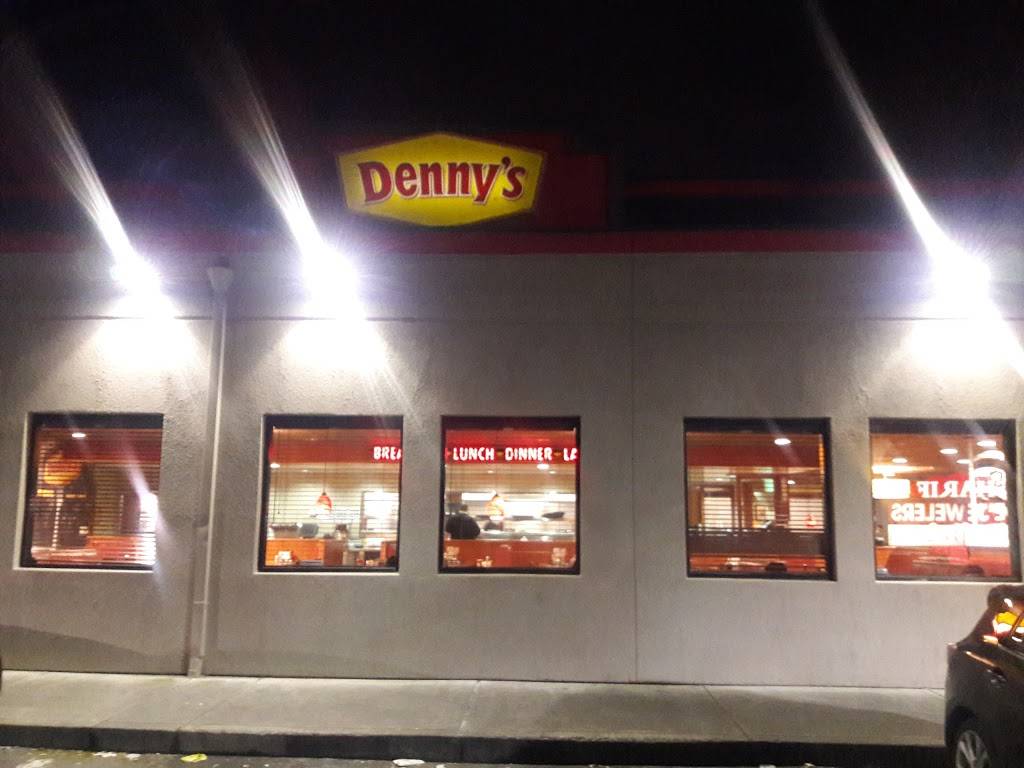 Dennys | restaurant | 1322 Howe Ave, Sacramento, CA 95825, USA | 9169246755 OR +1 916-924-6755