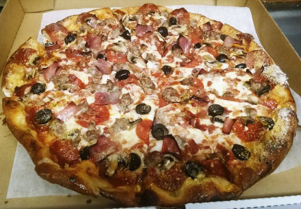 Broadway Pizza | meal takeaway | 5645 Broadway Ave, Cleveland, OH 44127, USA | 2168839158 OR +1 216-883-9158