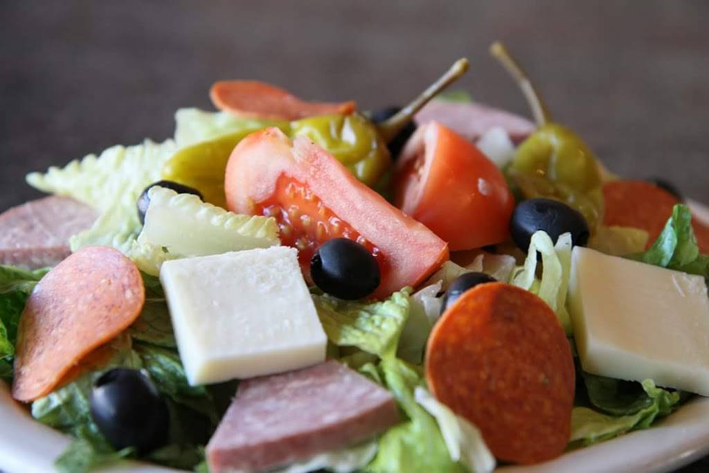 Barbieres Italian Inn South Milwaukee | restaurant | 1021 Milwaukee Ave, South Milwaukee, WI 53172, USA | 4147641234 OR +1 414-764-1234