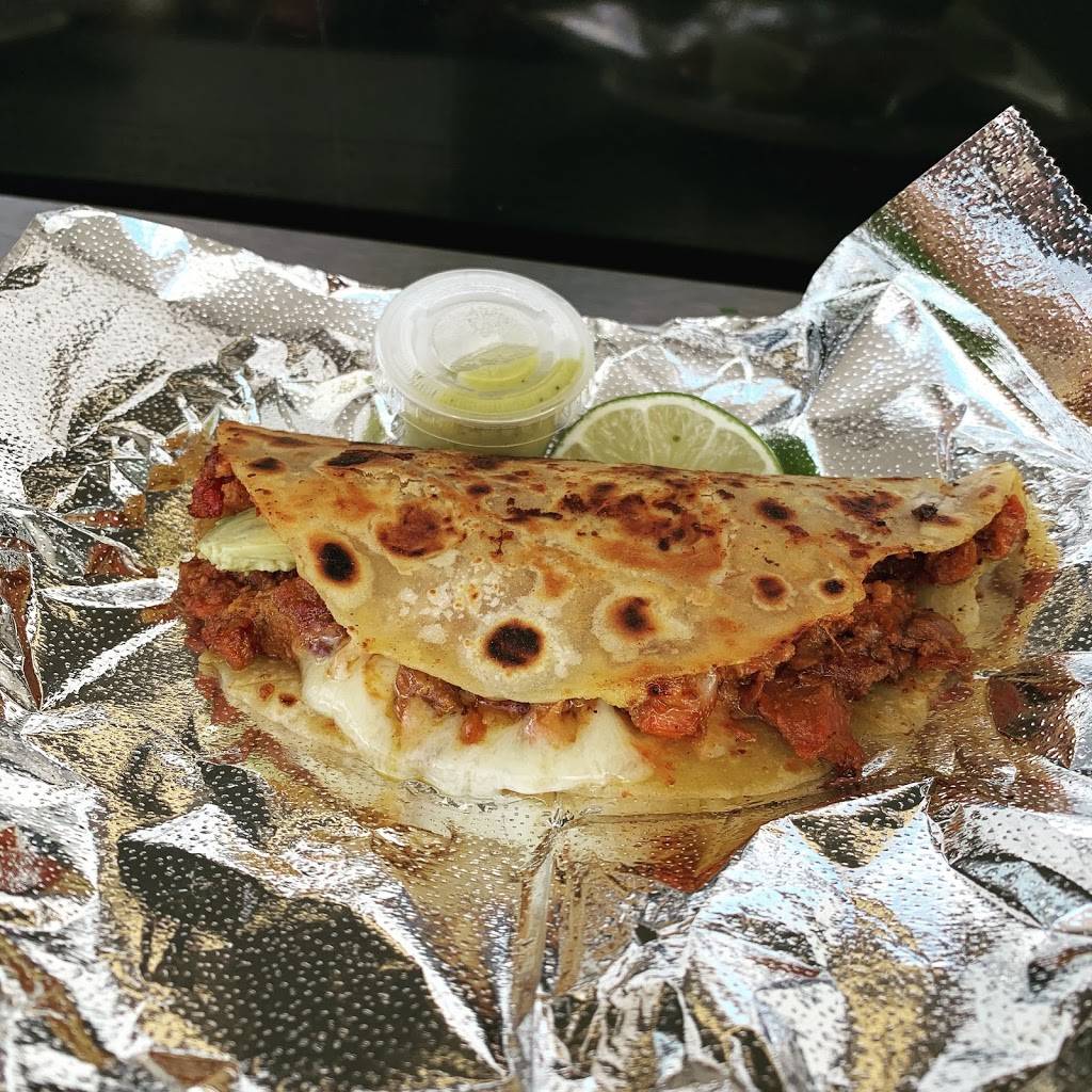 La Esquina | restaurant | 418 Hunt St, Houston, TX 77003, USA | 8329553118 OR +1 832-955-3118