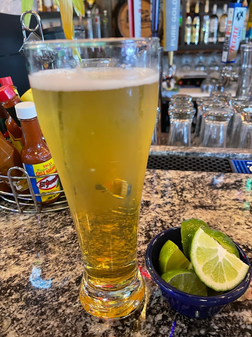 La Laguna Mariscos & Sushi | restaurant | 9413 McPherson Rd, Laredo, TX 78045, USA | 9567235050 OR +1 956-723-5050