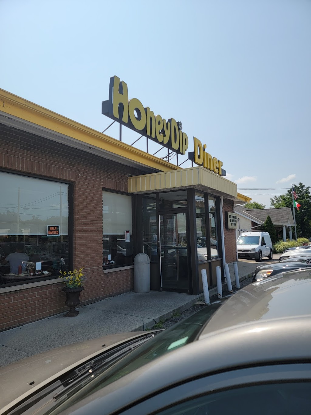 HoneyDip Donuts & Diner | bakery | 4480 Kenny Rd, Columbus, OH 43220, USA | 6144590812 OR +1 614-459-0812