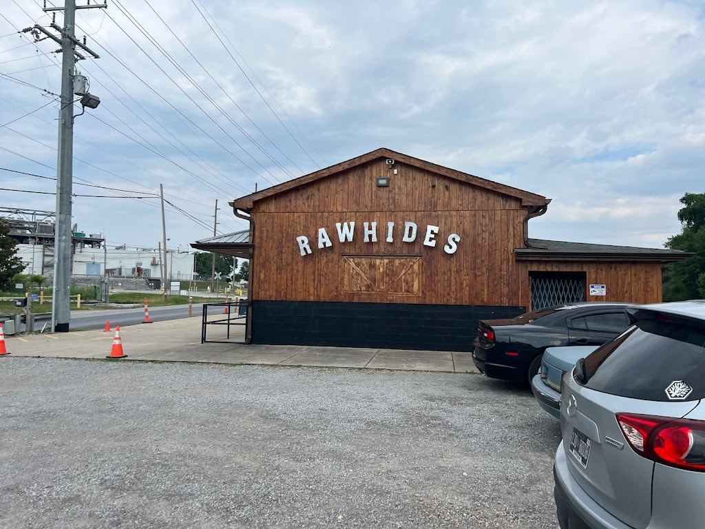 Rawhides | restaurant | 333 Swinging Bridge Rd, Old Hickory, TN 37138, USA | 6155417163 OR +1 615-541-7163