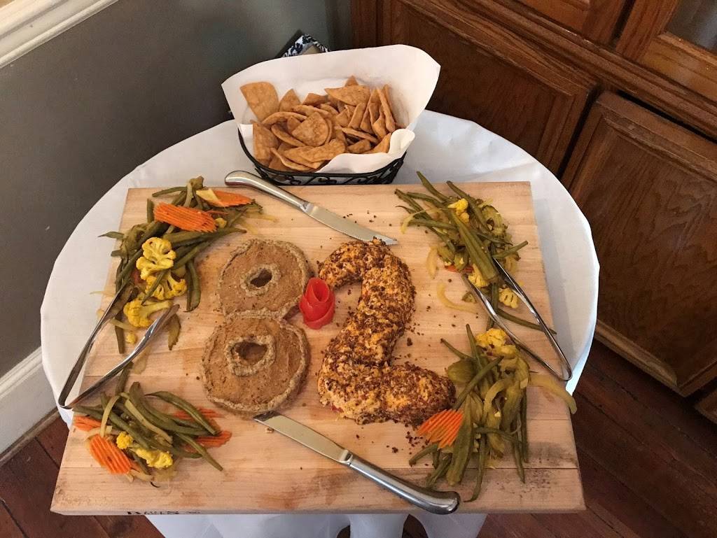 82 Queen | restaurant | 82 Queen St, Charleston, SC 29401, USA | 8437237591 OR +1 843-723-7591