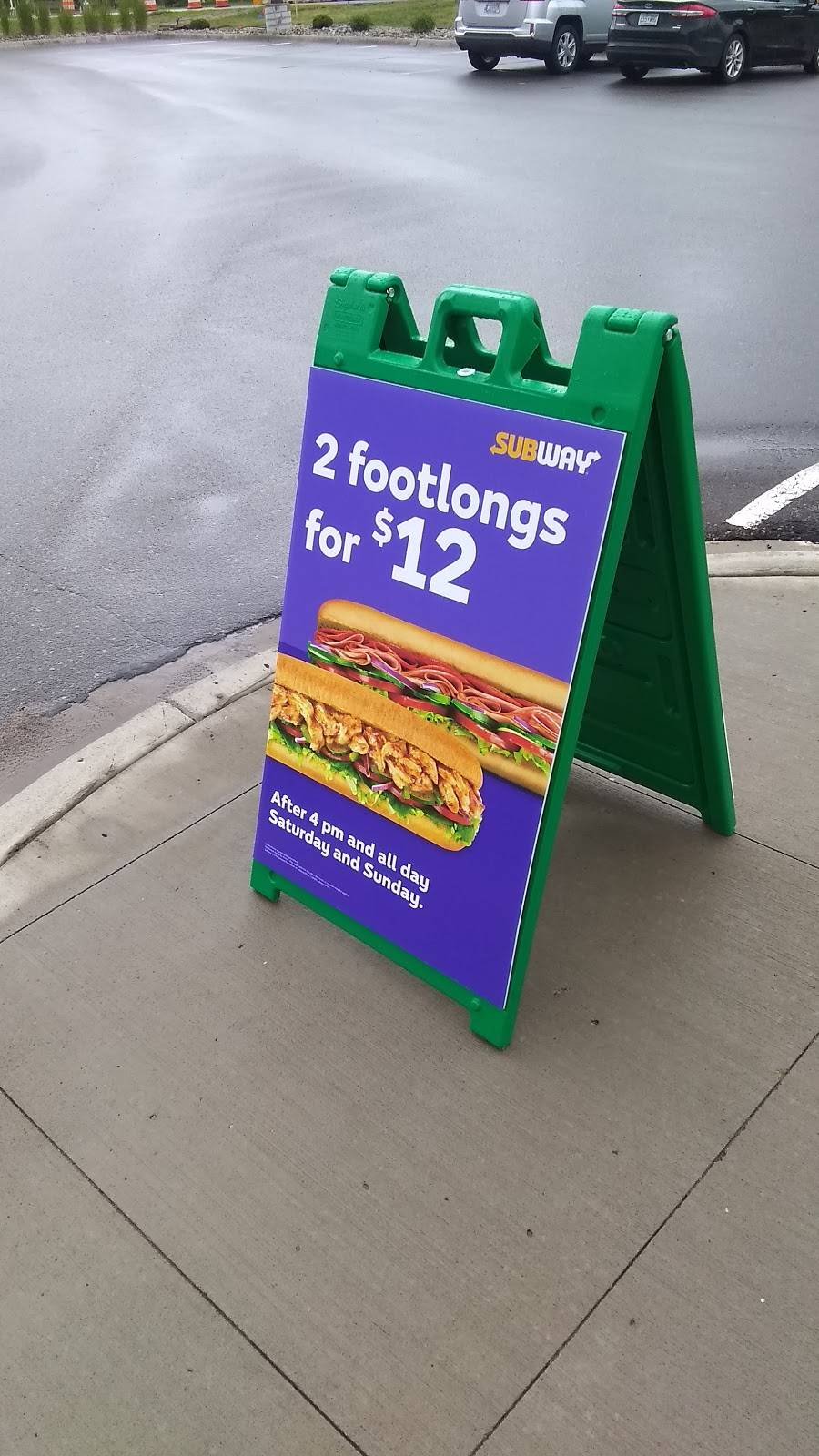 Subway | restaurant | 3340 Rice St, Shoreview, MN 55126, USA | 6514847600 OR +1 651-484-7600