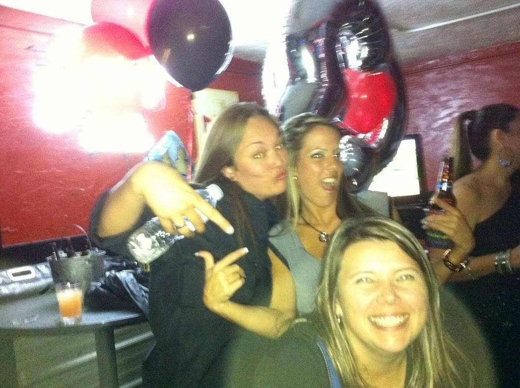 Zone 504 | restaurant | 504 Kipp Ave, Kemah, TX 77565, USA | 2815326902 OR +1 281-532-6902