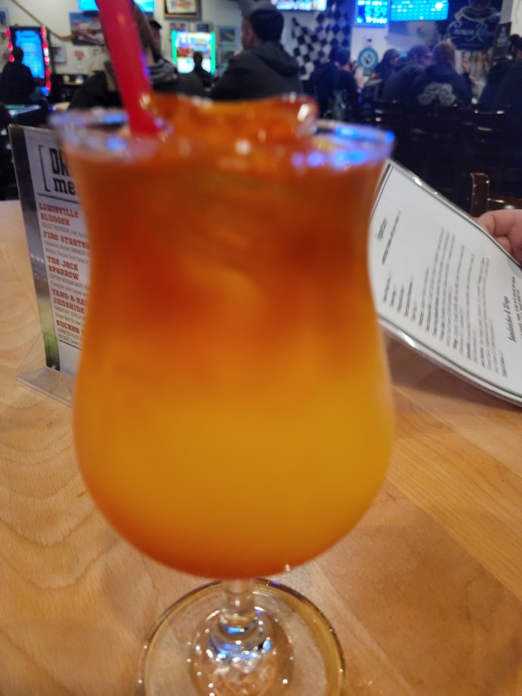 Joes Sports Bar and Grill | restaurant | 820 NE E St, Grants Pass, OR 97526, USA | 5414717445 OR +1 541-471-7445