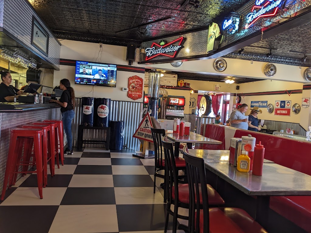 Cruisers Route 66 Cafe | restaurant | 233 W Rte 66, Williams, AZ 86046, USA | 9286352445 OR +1 928-635-2445
