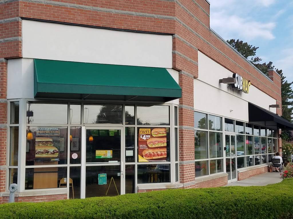 Subway | restaurant | 9 Clifton Country Rd, Clifton Park, NY 12065, USA | 5183481515 OR +1 518-348-1515