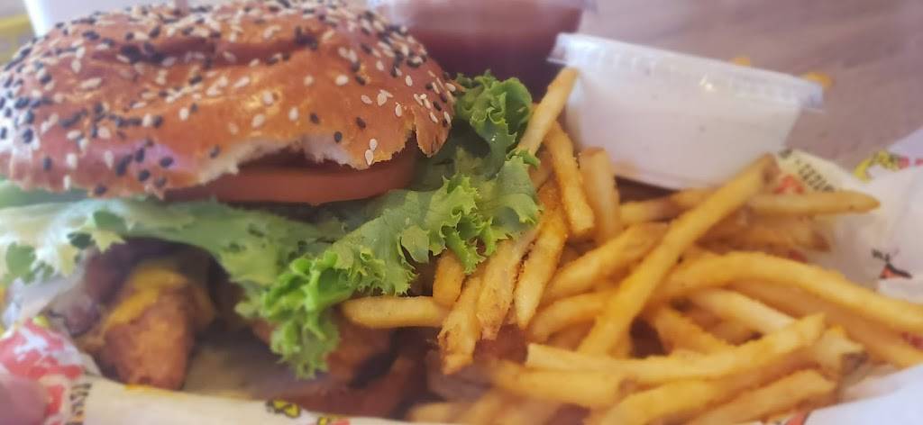 The Chicken Shack | restaurant | 7675 N Blackstone Ave #114, Fresno, CA 93720, USA | 5598783134 OR +1 559-878-3134