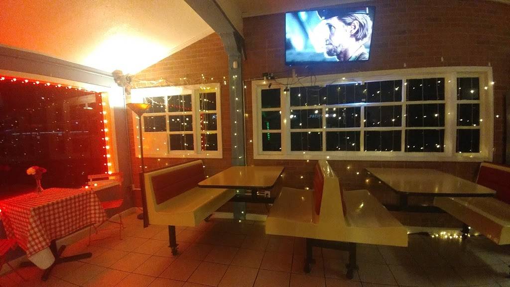 Wings & Asian Things | restaurant | 1201 Chester Ave, Bakersfield, CA 93301, USA | 6615730009 OR +1 661-573-0009