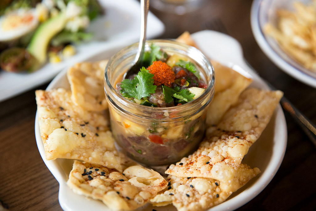 Noco Provisions | restaurant | 4609 Cascade Rd SE, Grand Rapids, MI 49546, USA | 6167470300 OR +1 616-747-0300