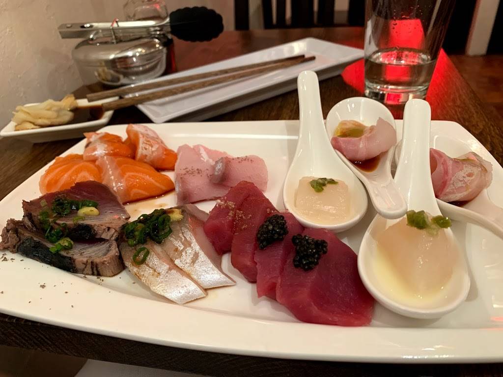 Pinche Sushi | restaurant | 564 S Van Ness Ave, San Francisco, CA 94110, USA | 4159238482 OR +1 415-923-8482