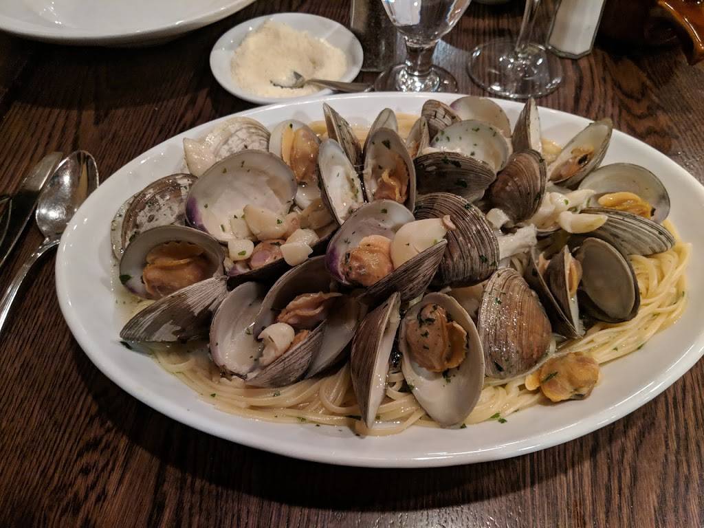 Adrianas | restaurant | 771 Grand Ave, New Haven, CT 06511, USA | 2038656474 OR +1 203-865-6474