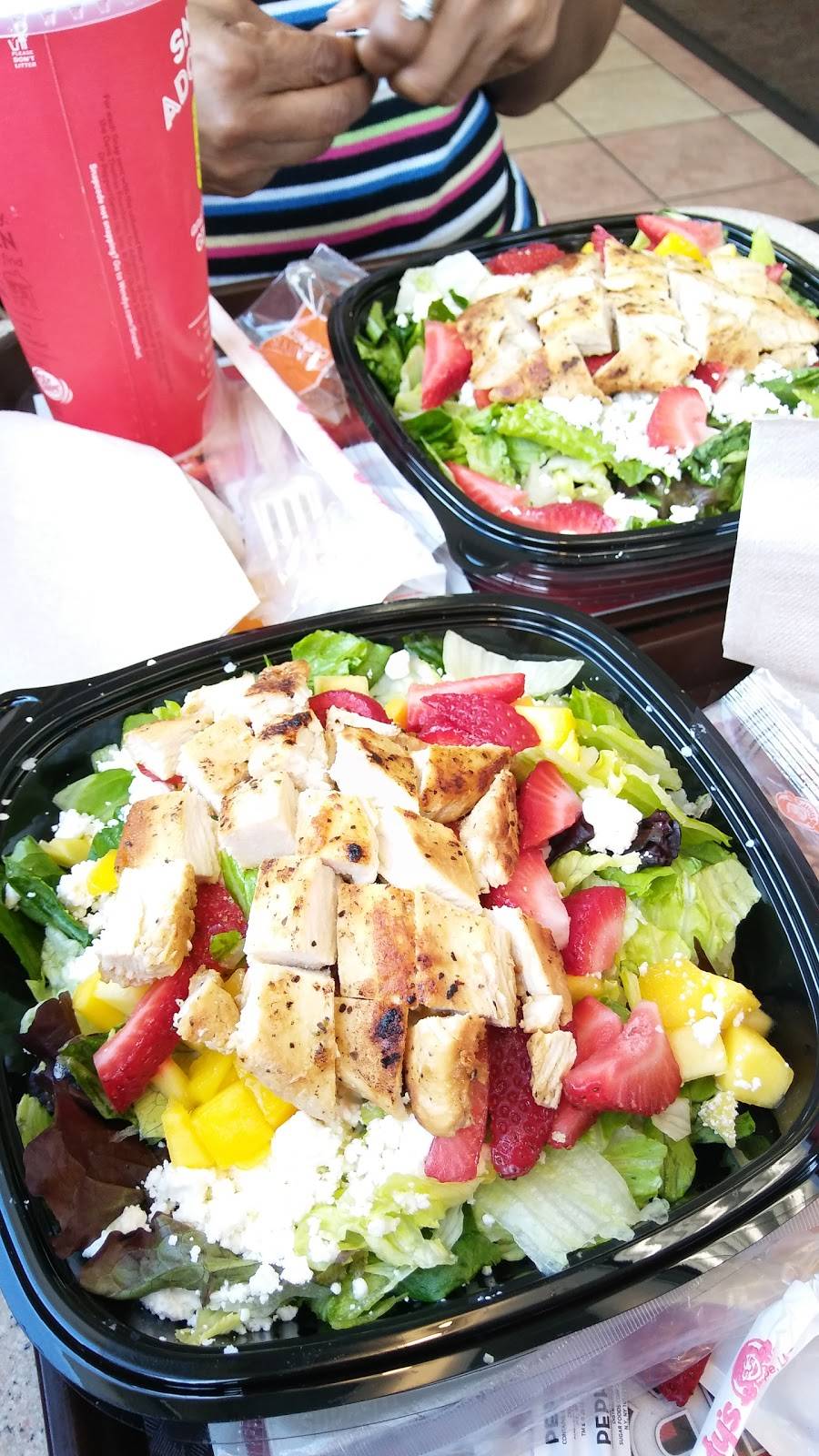 Wendys | restaurant | 5585 Whittlesey Blvd, Columbus, GA 31909, USA | 7063238254 OR +1 706-323-8254